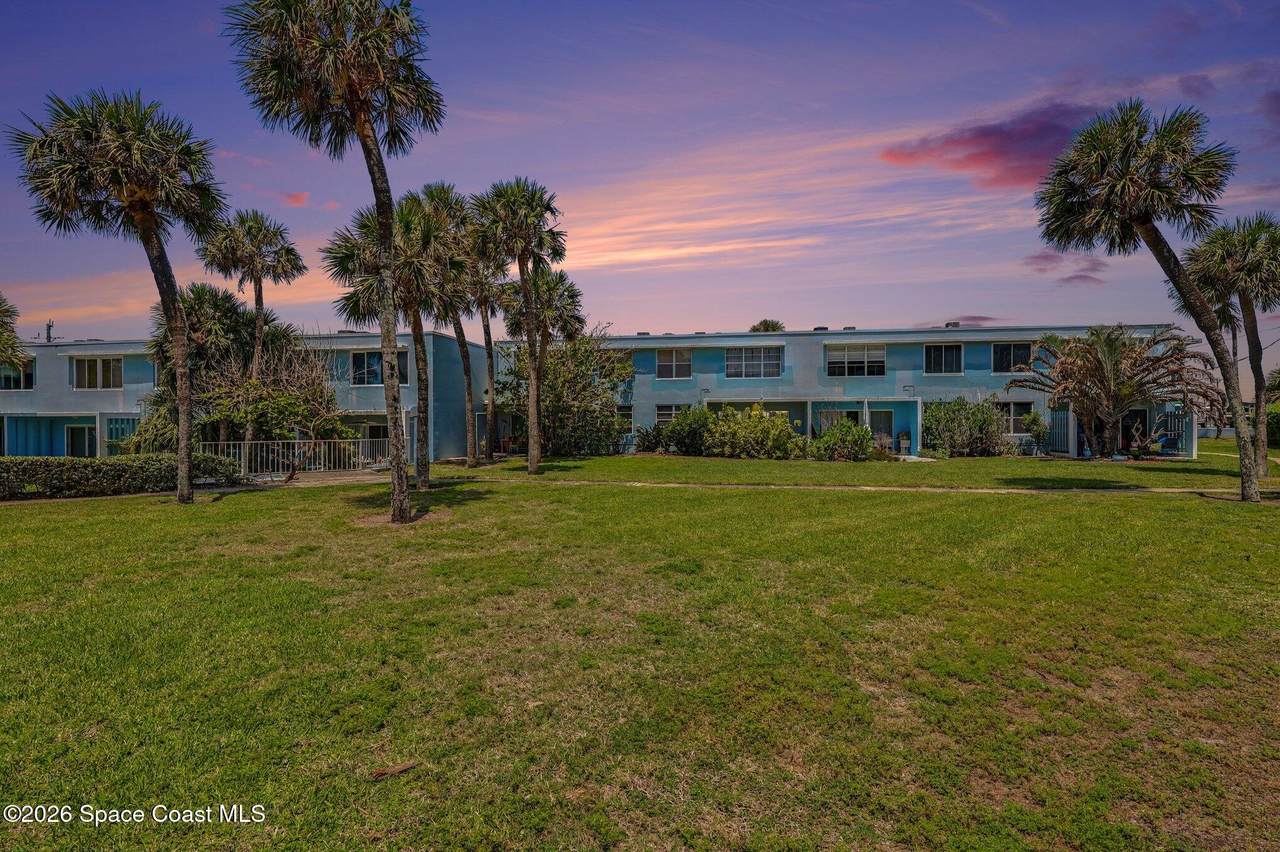 55 Sea Park Boulevard - Photo 1