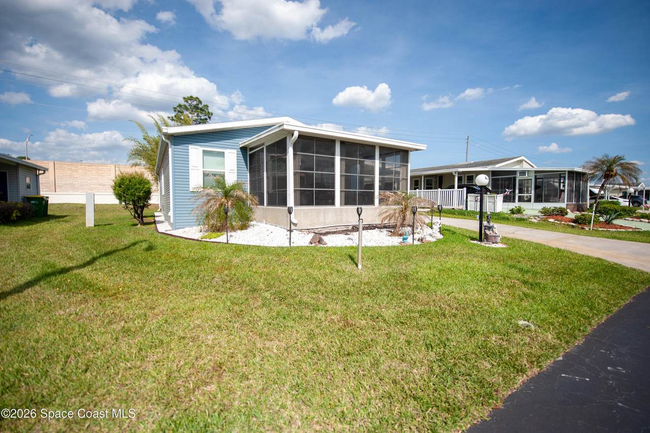 https://bt-photos.global.ssl.fastly.net/spacecoast/1280_boomver_1_1076387-2.jpg