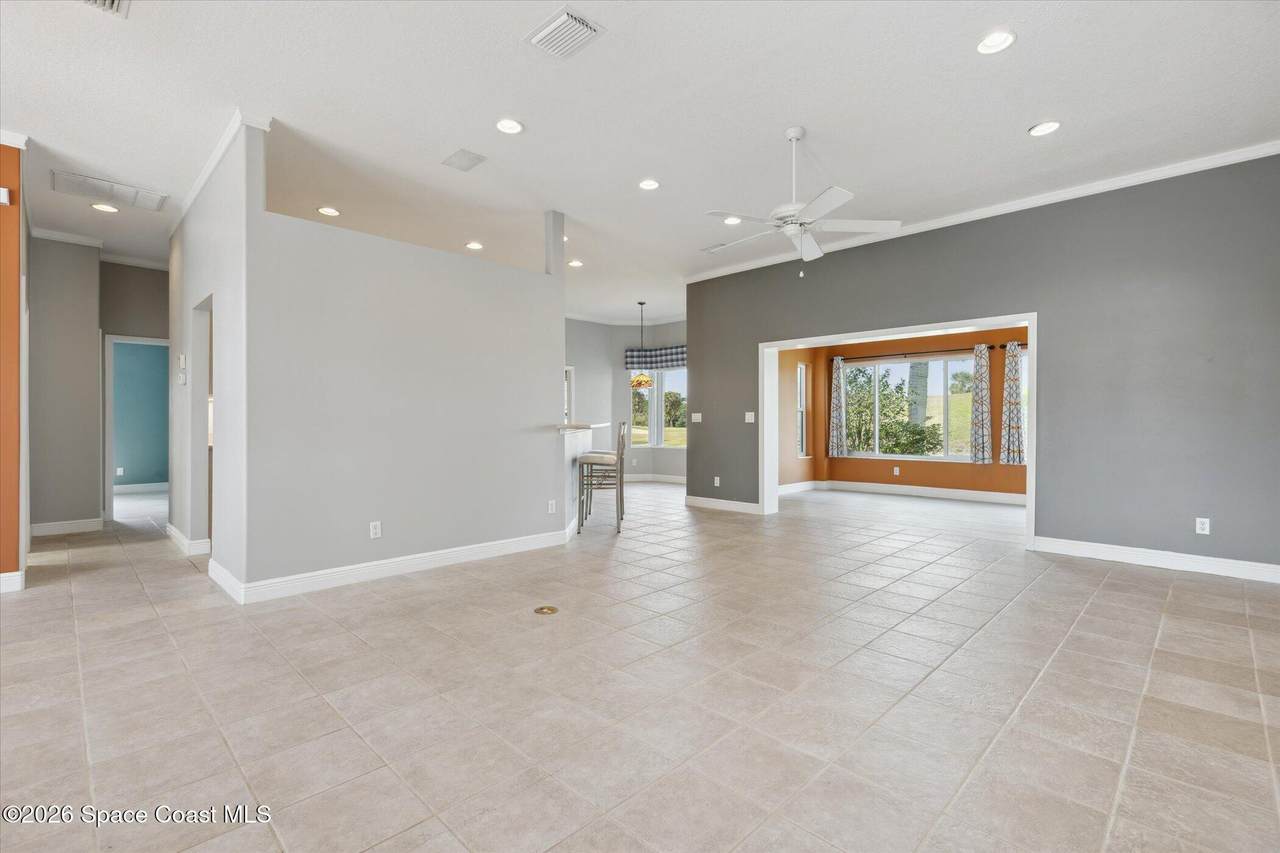 https://bt-photos.global.ssl.fastly.net/spacecoast/1280_boomver_1_1076531-2.jpg