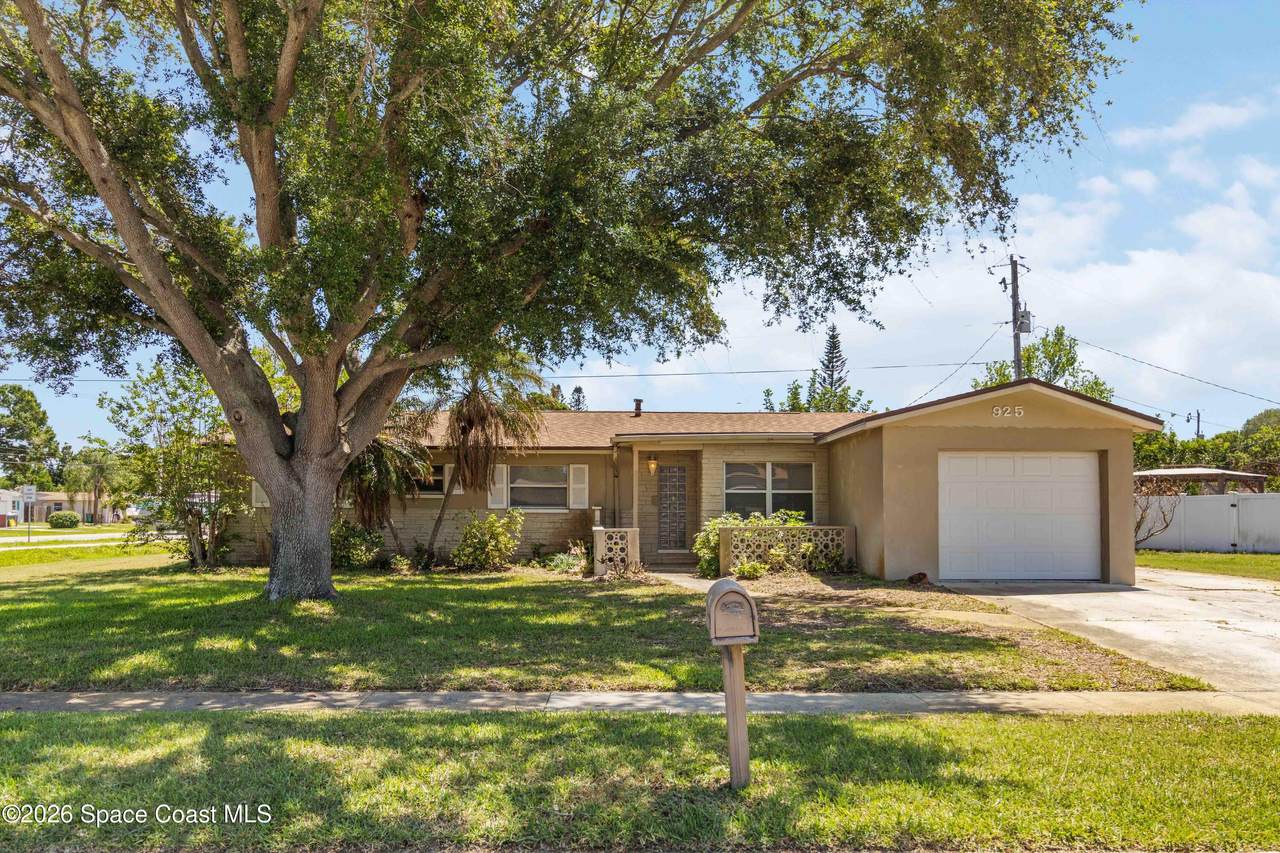 925 Garden Road - Photo 1
