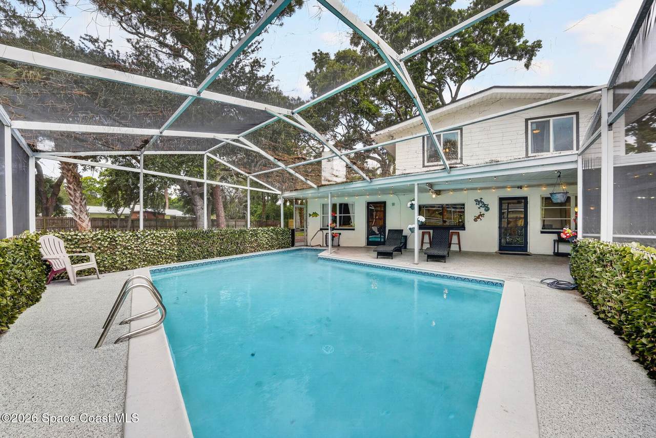 https://bt-photos.global.ssl.fastly.net/spacecoast/1280_boomver_2_1076549-2.jpg
