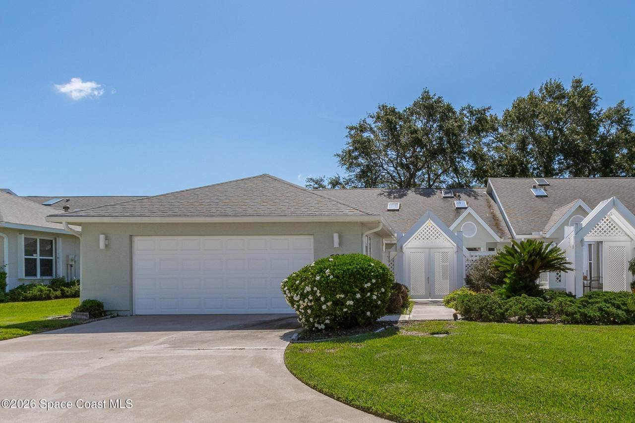 604 Brookwood Place - Photo 1