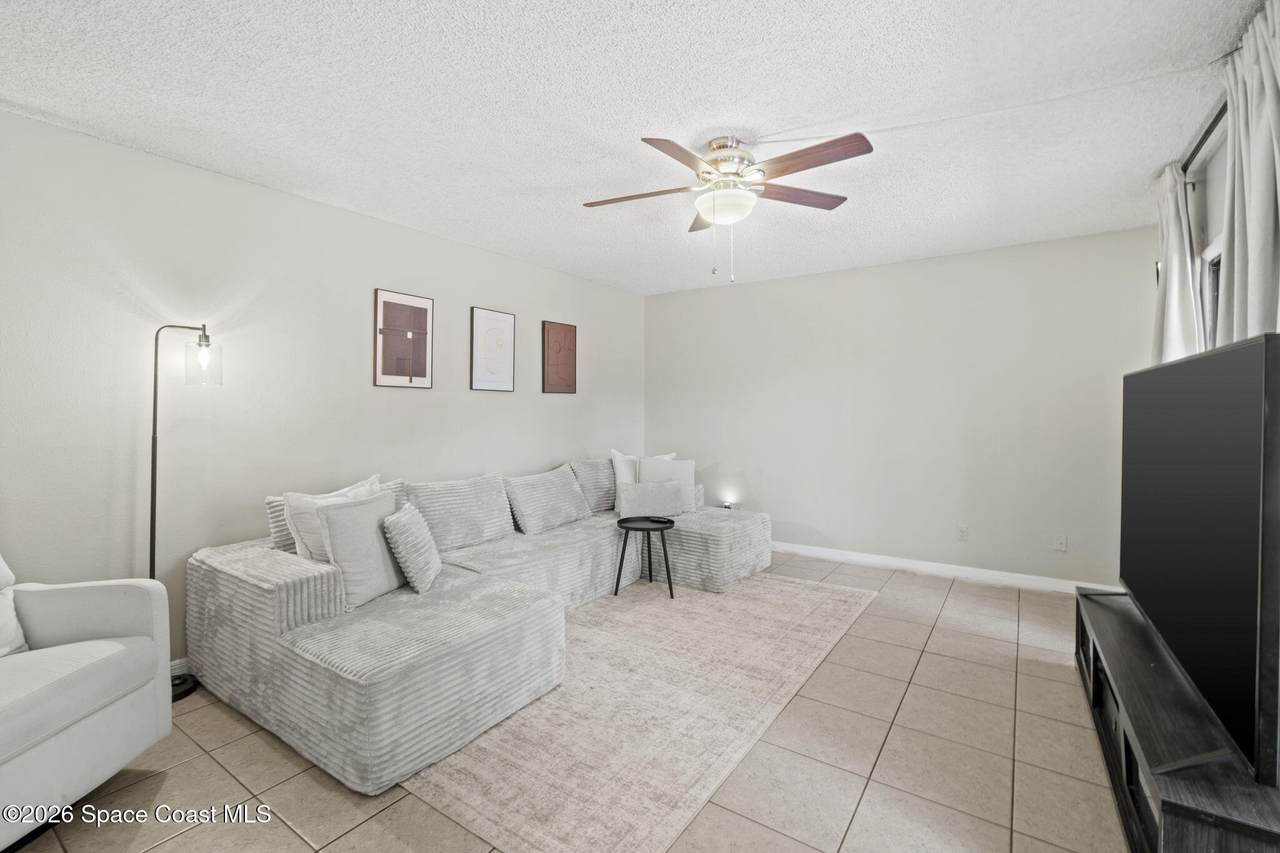 https://bt-photos.global.ssl.fastly.net/spacecoast/1280_boomver_1_1076645-2.jpg