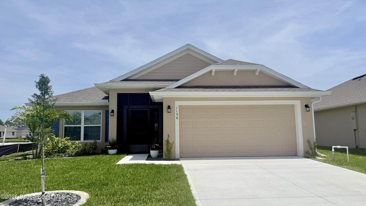 1198 Soleway Avenue - Photo 1