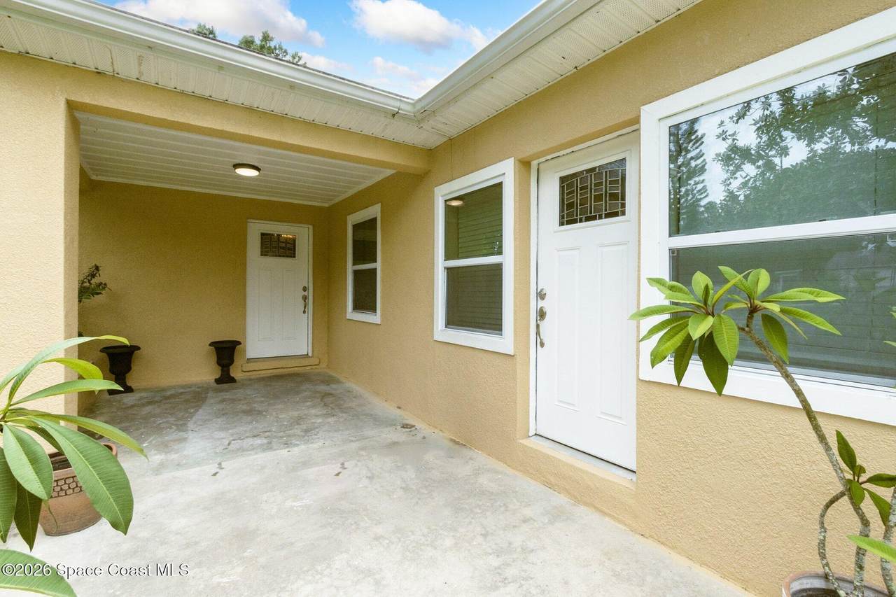 https://bt-photos.global.ssl.fastly.net/spacecoast/1280_boomver_1_1076655-2.jpg