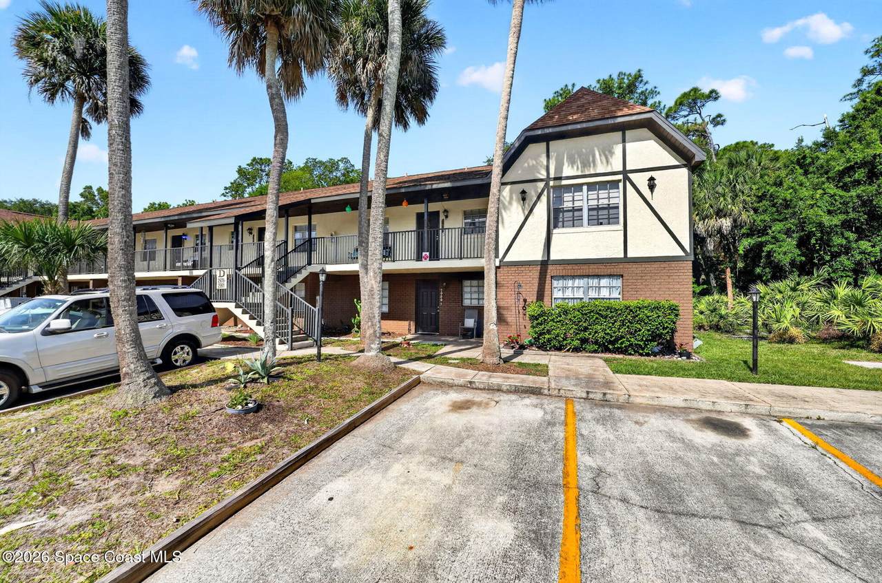 2978 Sir Hamilton Circle - Photo 1