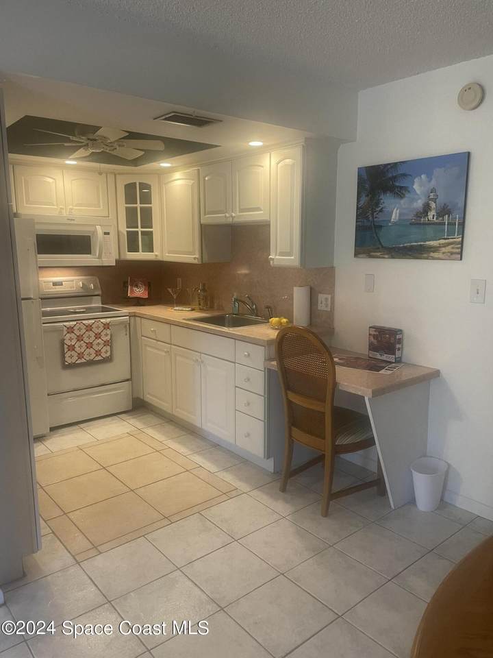 https://bt-photos.global.ssl.fastly.net/spacecoast/1280_boomver_1_1076862-2.jpg