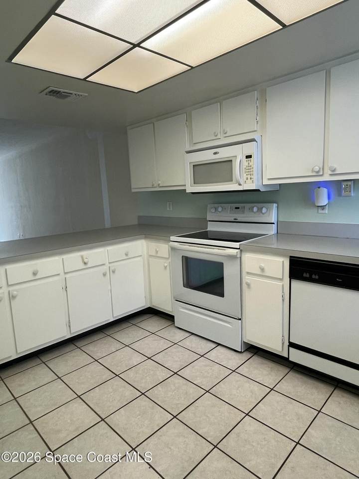 https://bt-photos.global.ssl.fastly.net/spacecoast/1280_boomver_1_1077140-2.jpg