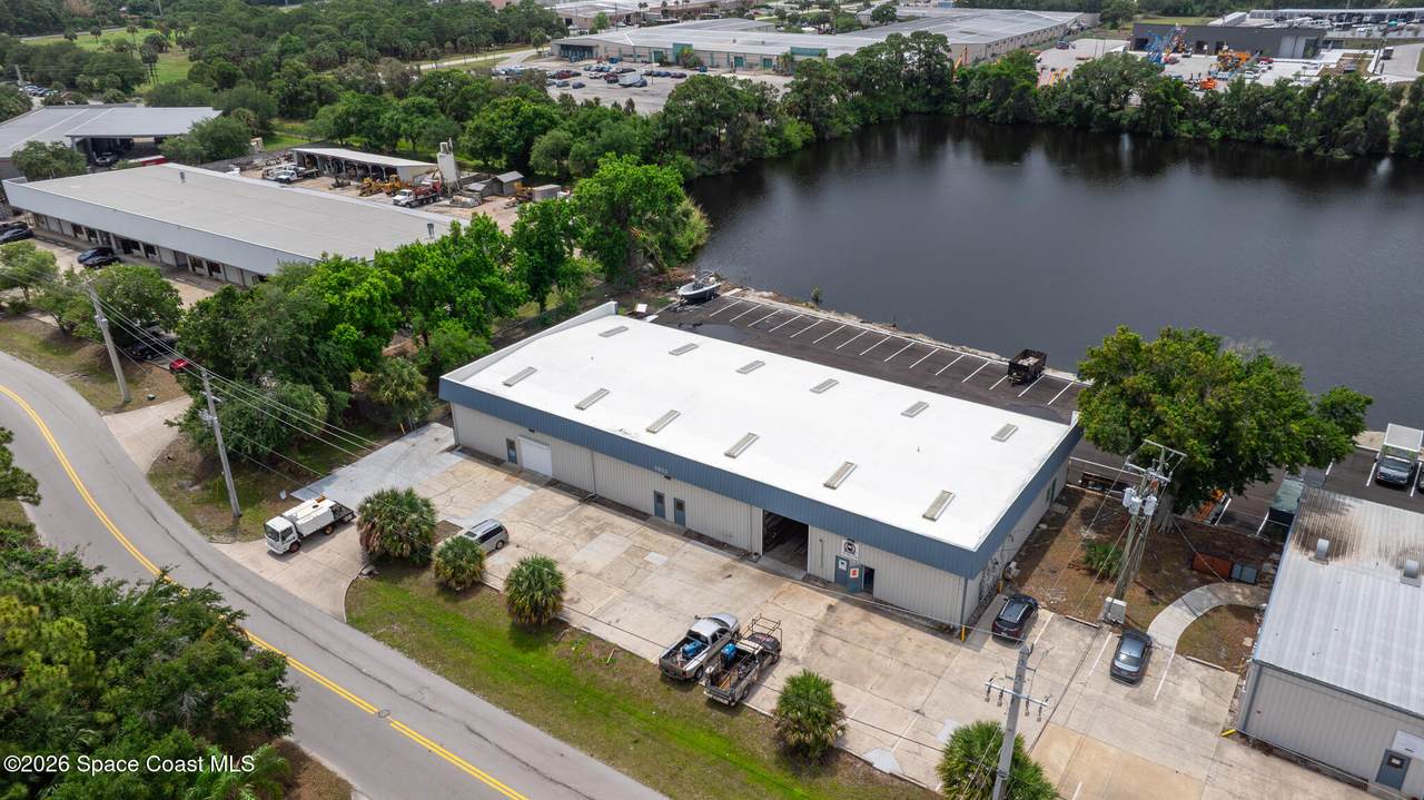 https://bt-photos.global.ssl.fastly.net/spacecoast/1280_boomver_1_1077425-2.jpg