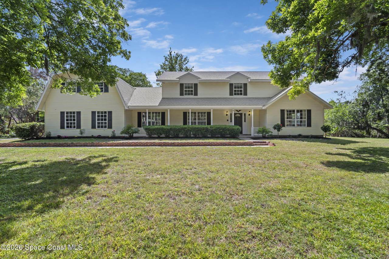 945 Bluegrass Lane - Photo 1
