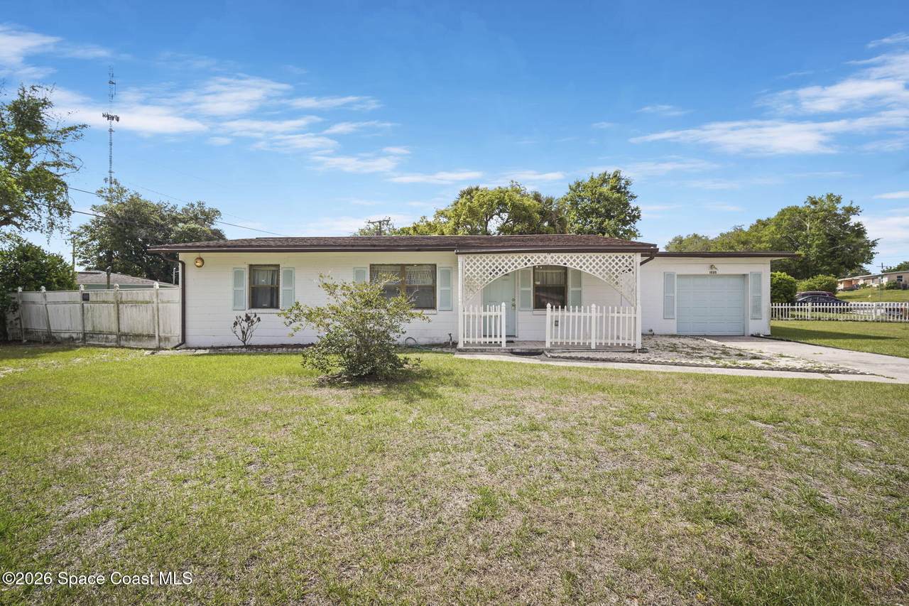 1525 Thornton Avenue - Photo 1
