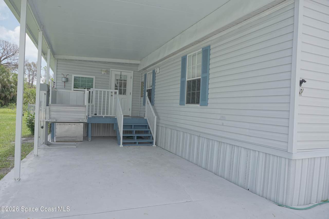 https://bt-photos.global.ssl.fastly.net/spacecoast/1280_boomver_1_1077629-2.jpg