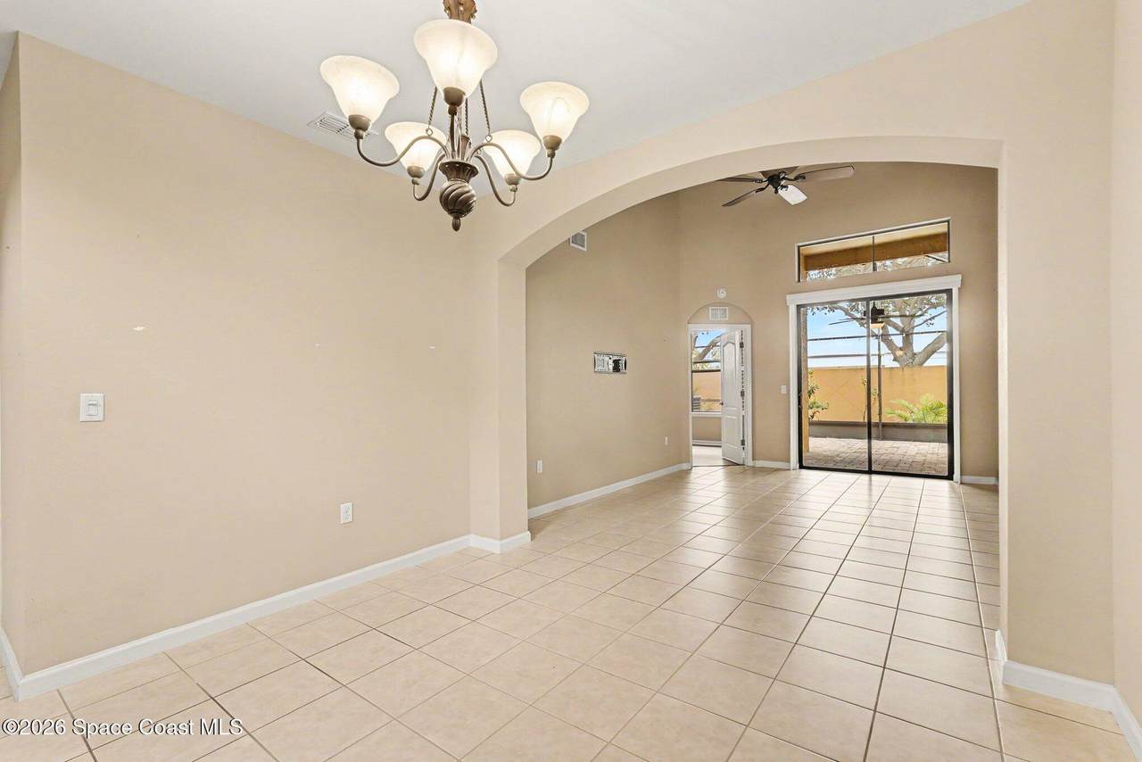 https://bt-photos.global.ssl.fastly.net/spacecoast/1280_boomver_1_1077744-2.jpg