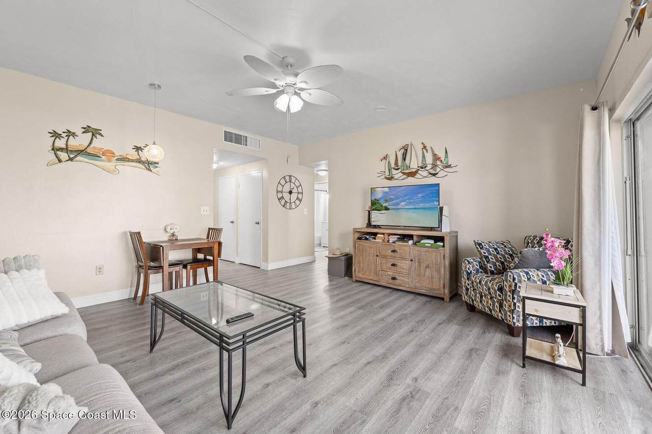 https://bt-photos.global.ssl.fastly.net/spacecoast/1280_boomver_1_1077801-2.jpg