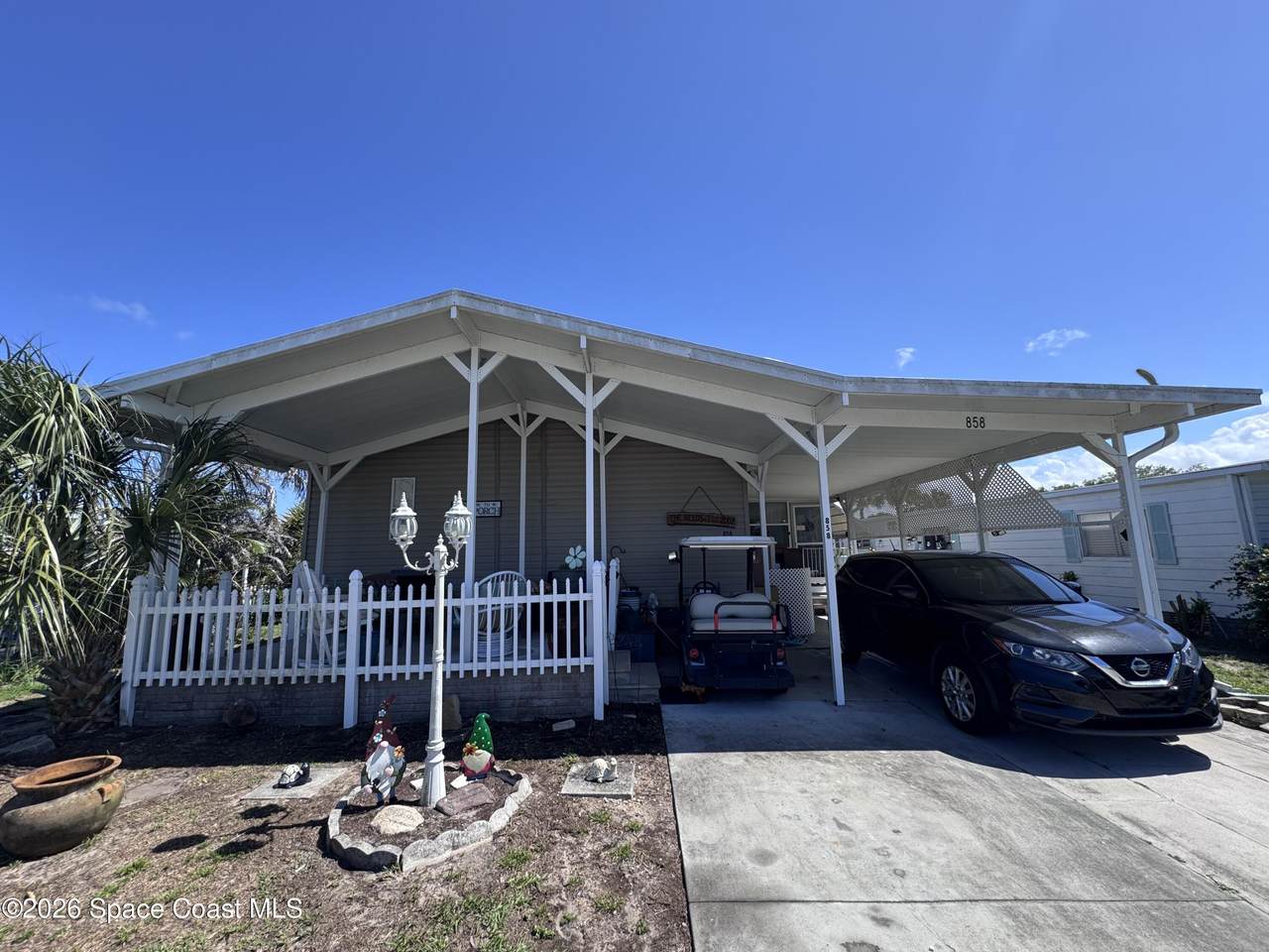 858 Pecan Circle - Photo 1