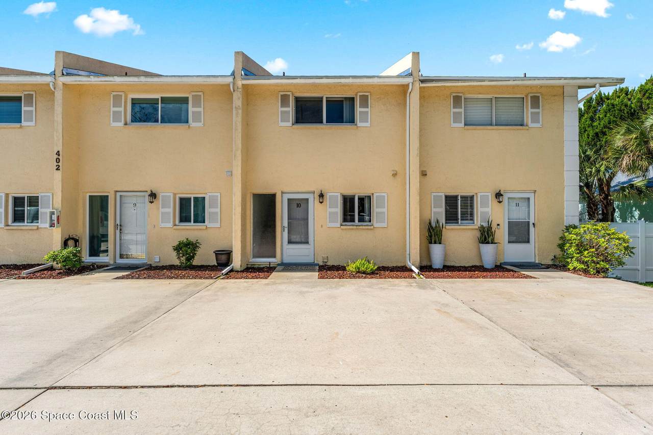 402 1st Street - Photo 1