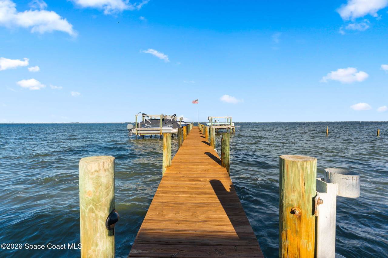 https://bt-photos.global.ssl.fastly.net/spacecoast/1280_boomver_1_1077976-2.jpg