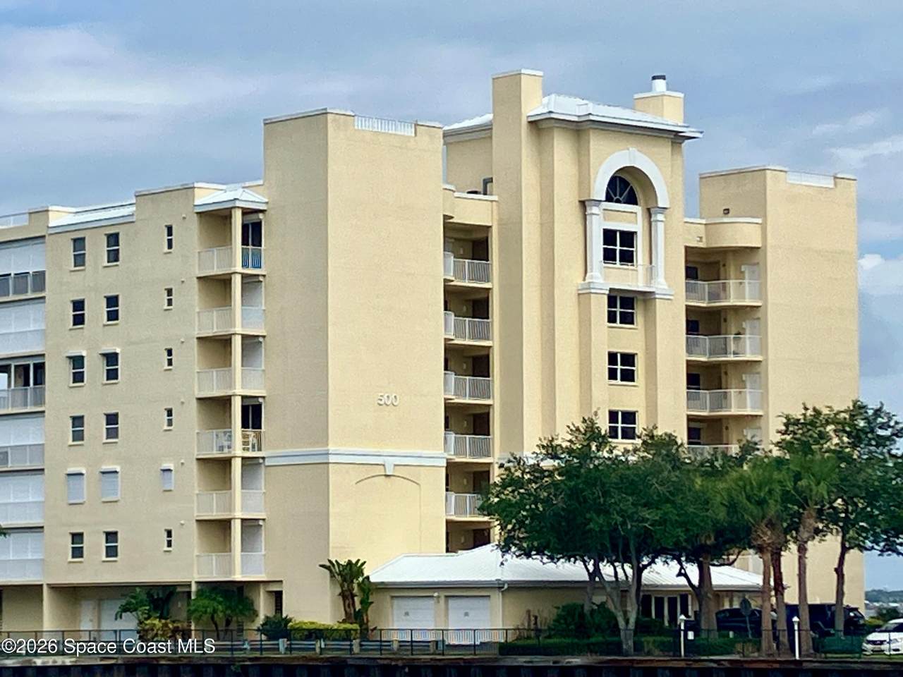 https://bt-photos.global.ssl.fastly.net/spacecoast/1280_boomver_1_1078054-2.jpg