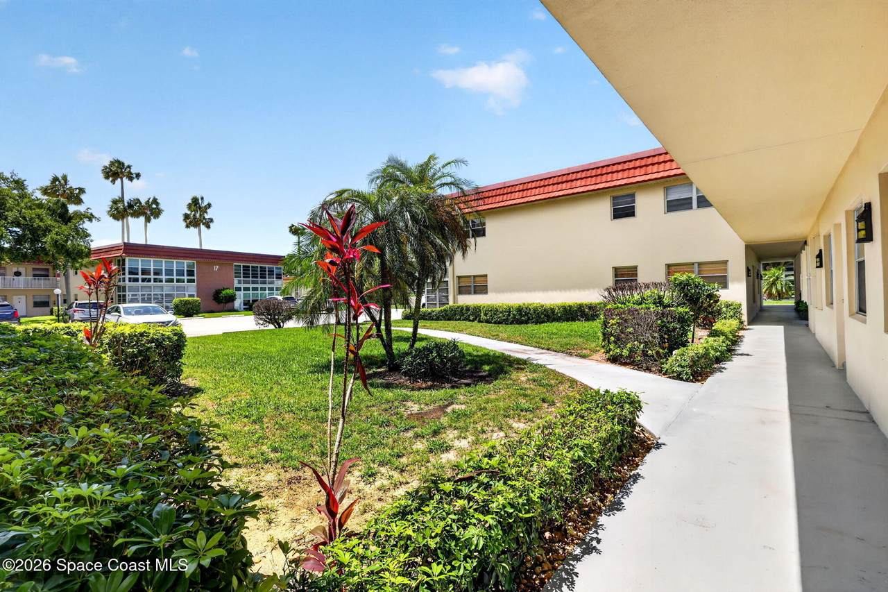 https://bt-photos.global.ssl.fastly.net/spacecoast/1280_boomver_1_1078088-2.jpg