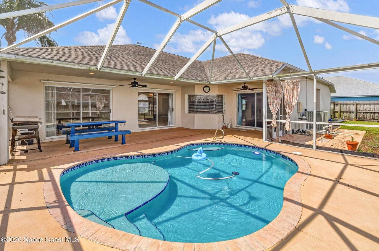 https://bt-photos.global.ssl.fastly.net/spacecoast/1280_boomver_1_1078158-2.jpg