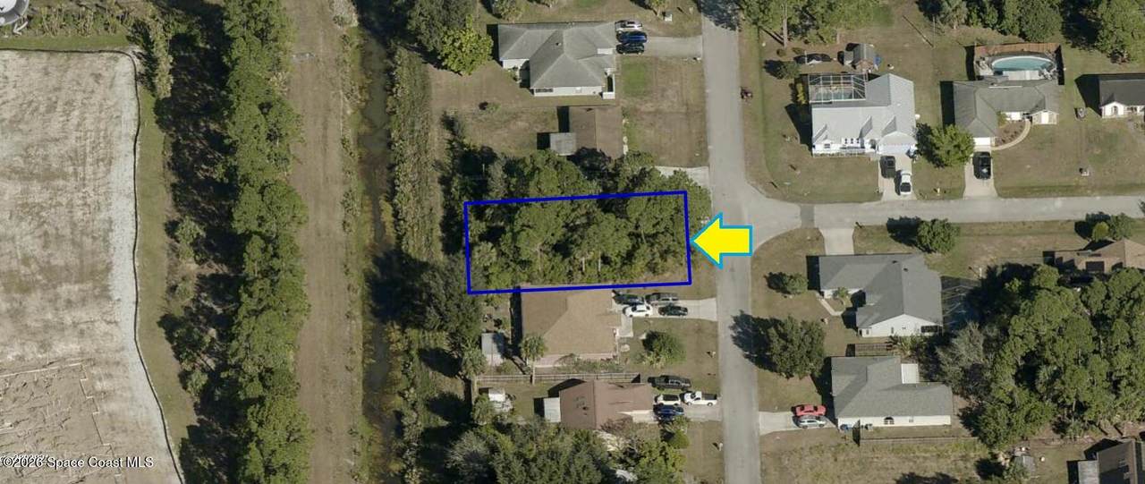 1354 Amador Avenue - Photo 1
