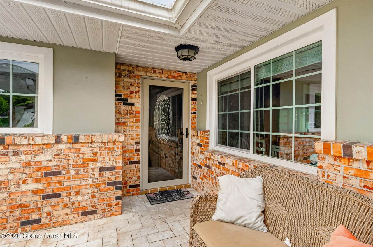 https://bt-photos.global.ssl.fastly.net/spacecoast/1280_boomver_1_1078199-2.jpg