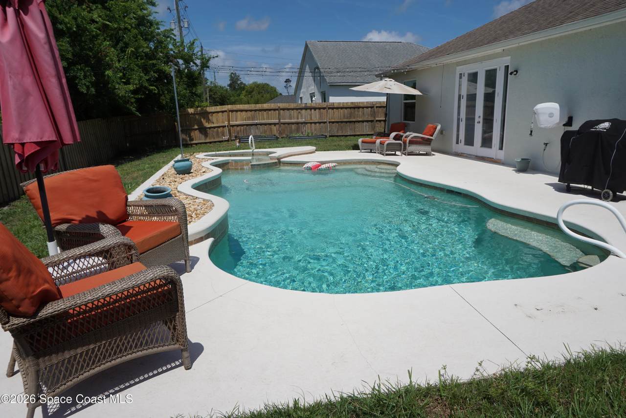 https://bt-photos.global.ssl.fastly.net/spacecoast/1280_boomver_1_1078340-2.jpg