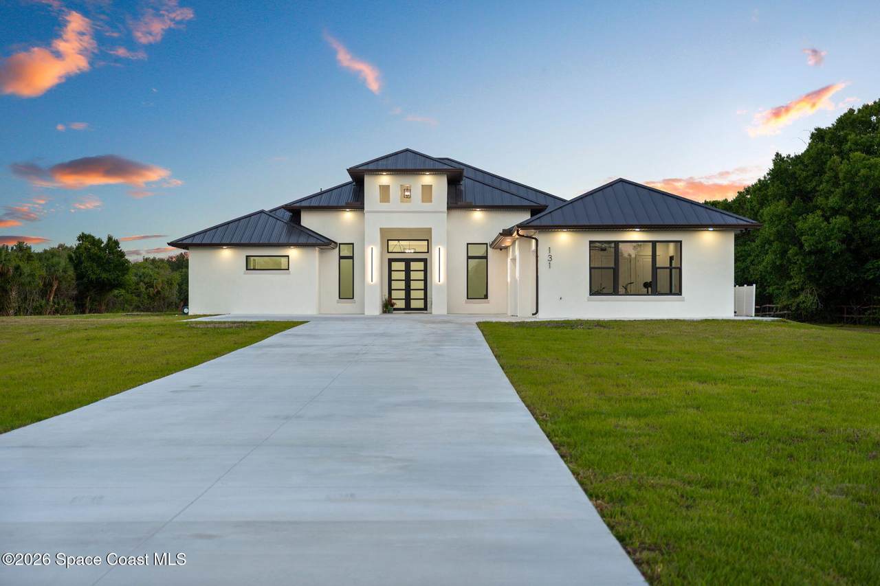 https://bt-photos.global.ssl.fastly.net/spacecoast/1280_boomver_1_1078396-2.jpg
