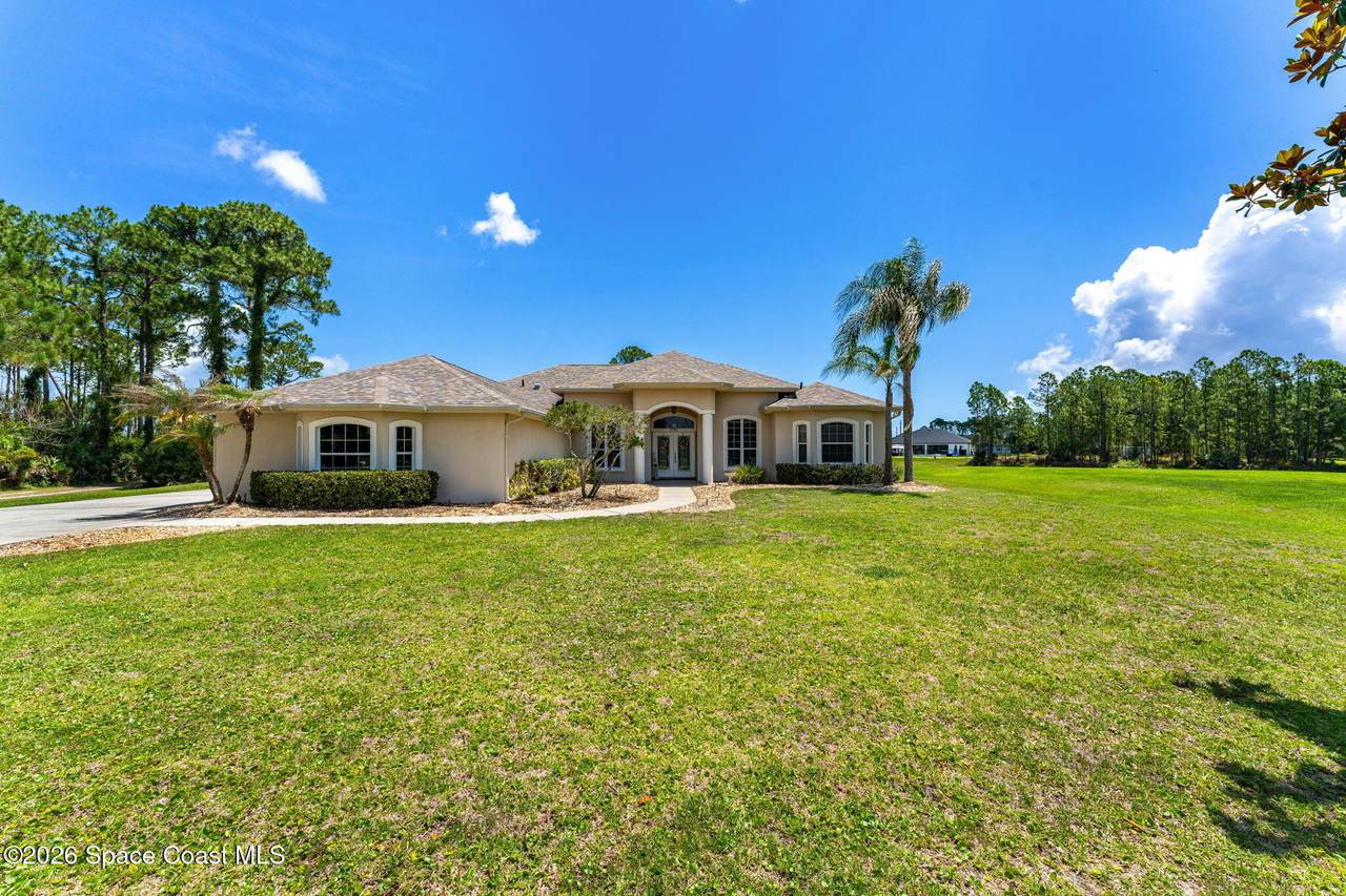 https://bt-photos.global.ssl.fastly.net/spacecoast/1280_boomver_1_1078531-2.jpg