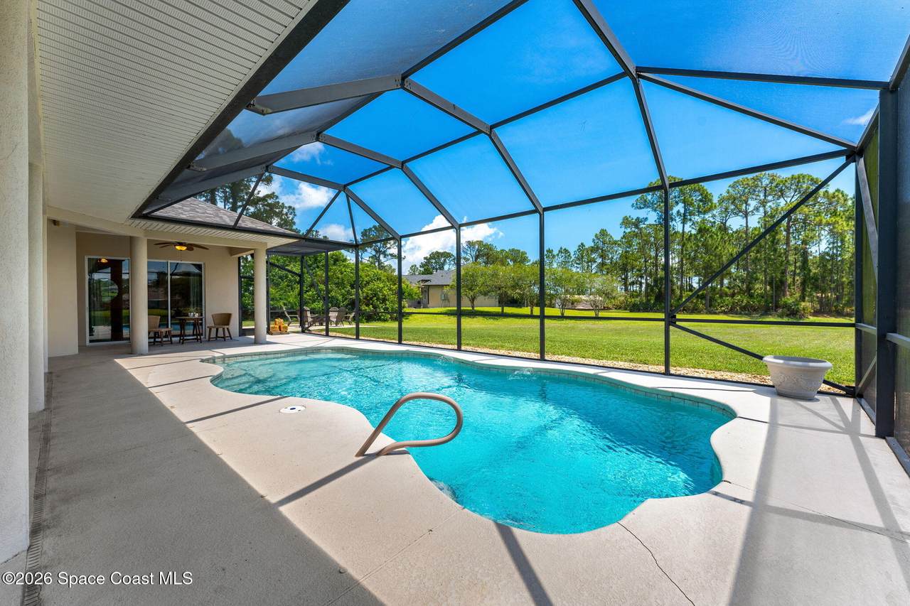 https://bt-photos.global.ssl.fastly.net/spacecoast/1280_boomver_1_1078531-2.jpg