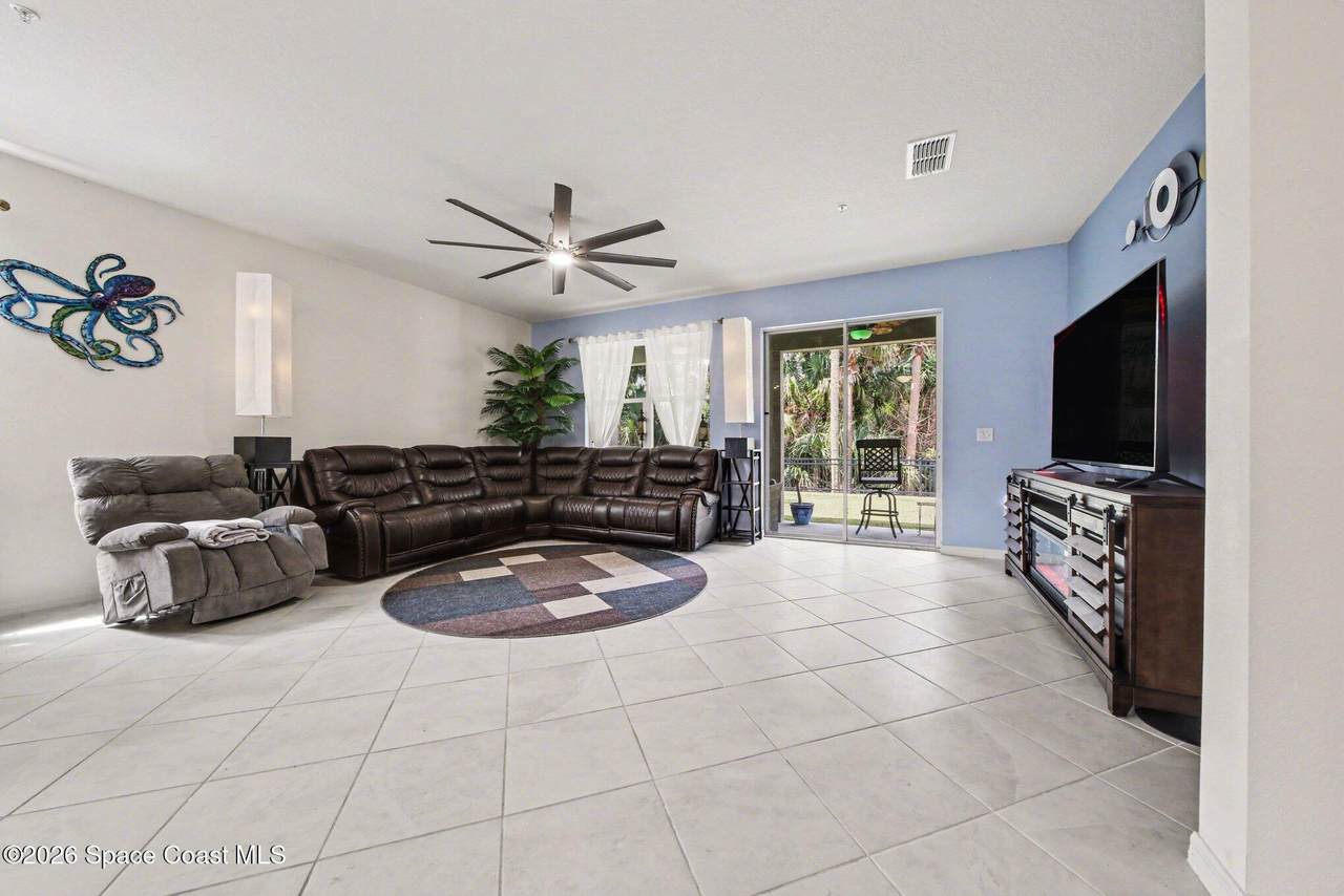 https://bt-photos.global.ssl.fastly.net/spacecoast/1280_boomver_1_1078594-2.jpg