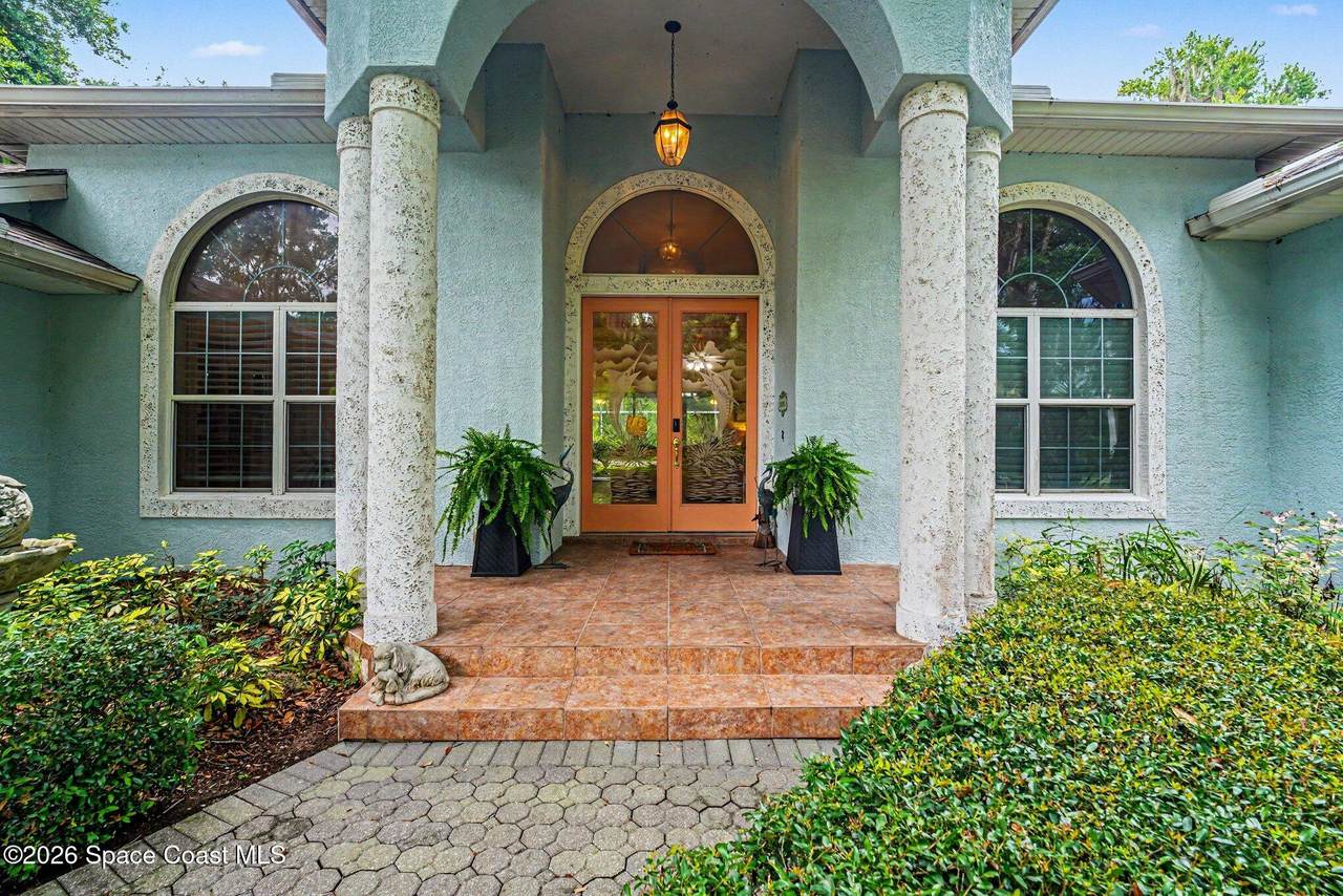 https://bt-photos.global.ssl.fastly.net/spacecoast/1280_boomver_1_1078892-2.jpg