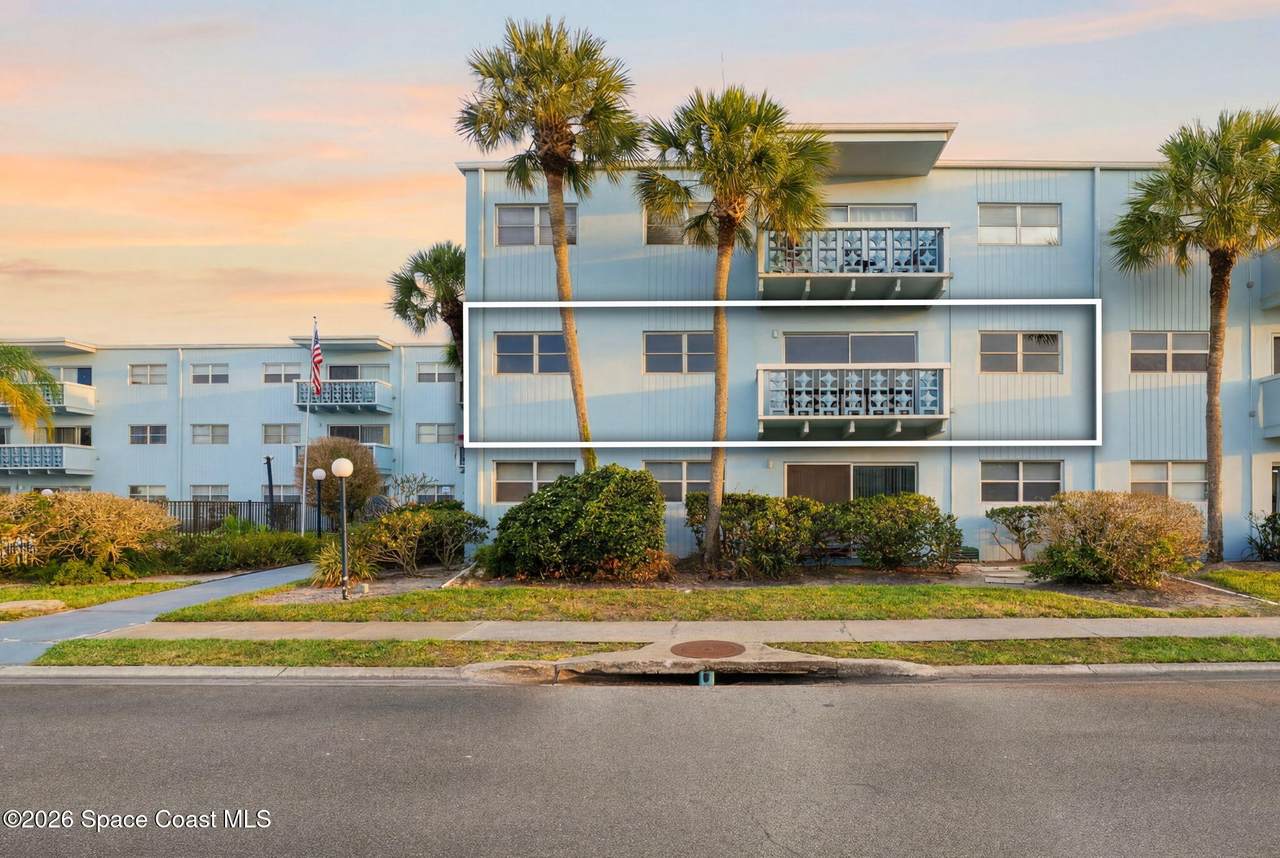 223 Columbia Drive - Photo 1