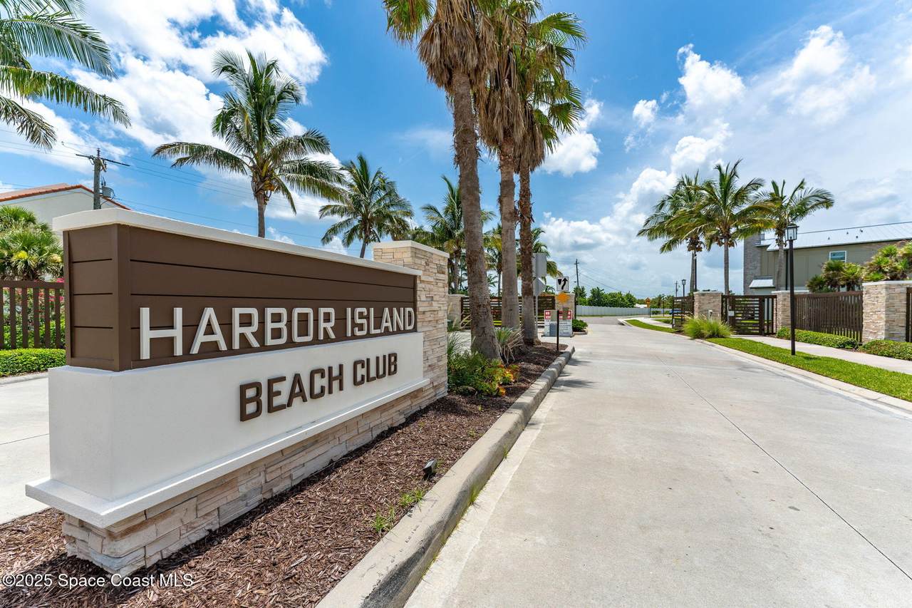 https://bt-photos.global.ssl.fastly.net/spacecoast/1280_boomver_1_1079117-2.jpg