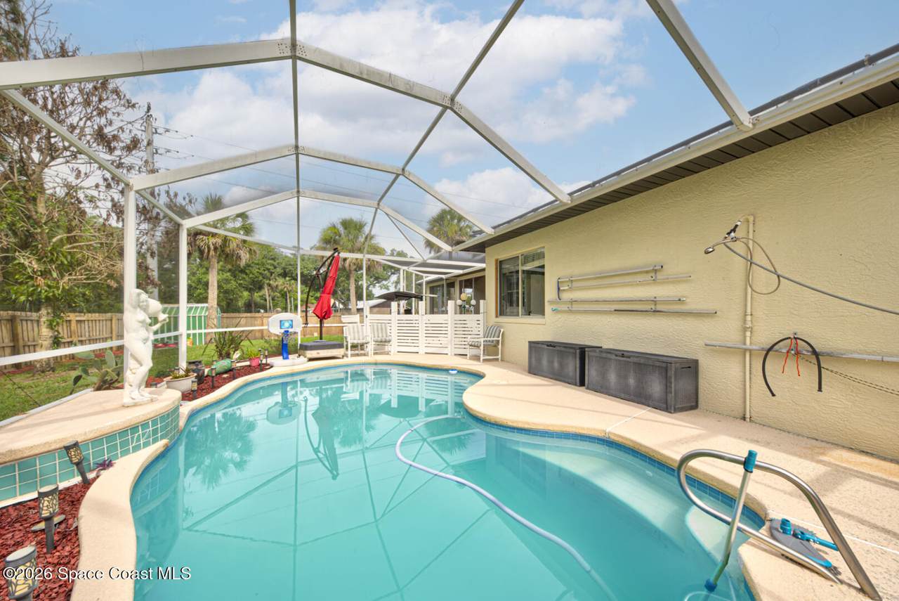 https://bt-photos.global.ssl.fastly.net/spacecoast/1280_boomver_1_1079159-2.jpg