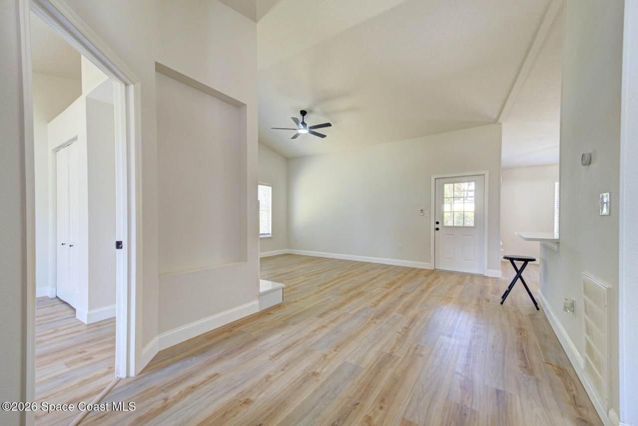 https://bt-photos.global.ssl.fastly.net/spacecoast/1280_boomver_1_1079569-2.jpg
