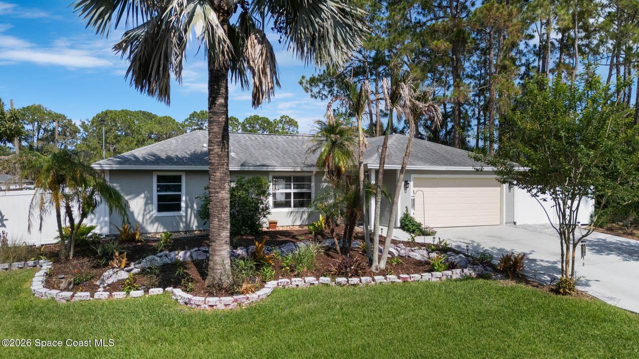 715 Harriet Avenue - Photo 1