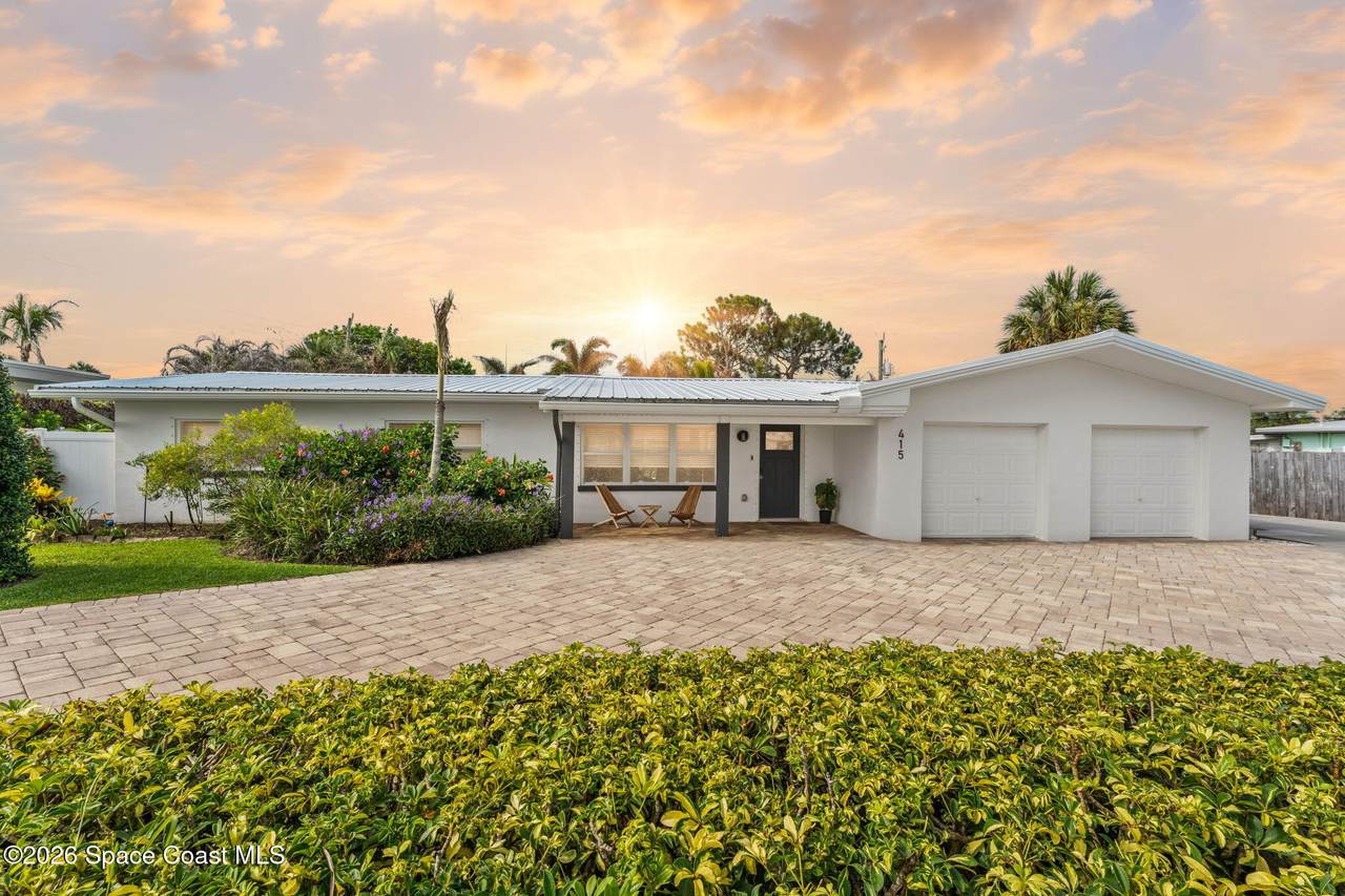415 Hibiscus Trail - Photo 1