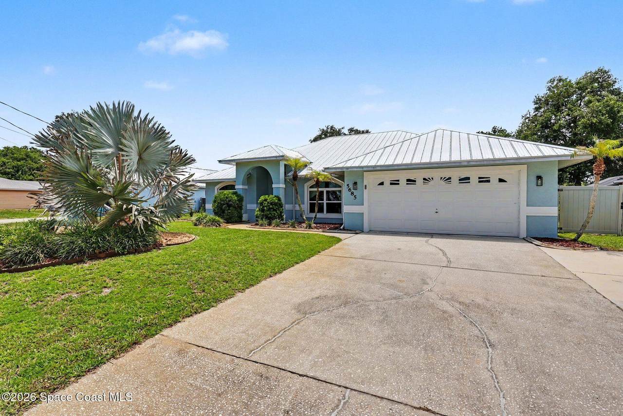 https://bt-photos.global.ssl.fastly.net/spacecoast/1280_boomver_1_1080118-2.jpg