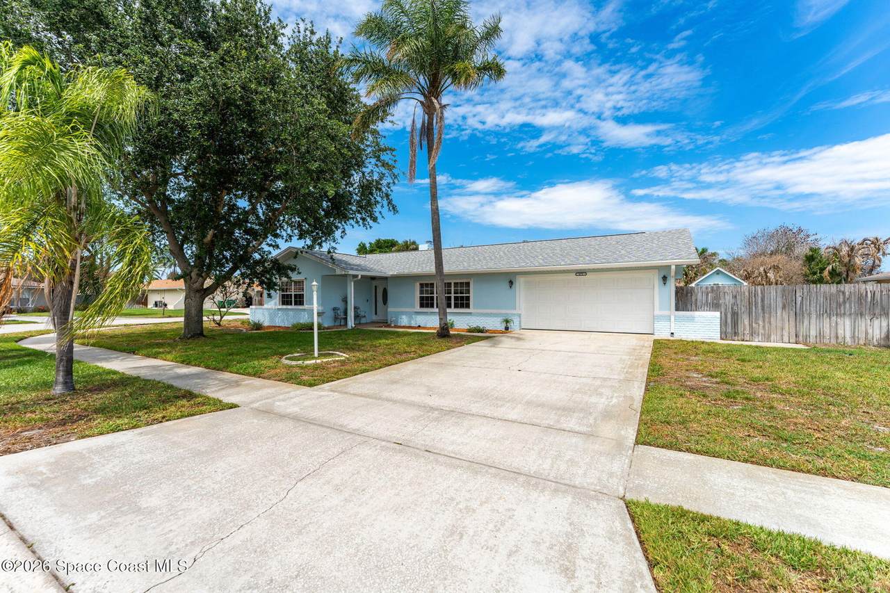 475 Kingston Road - Photo 1
