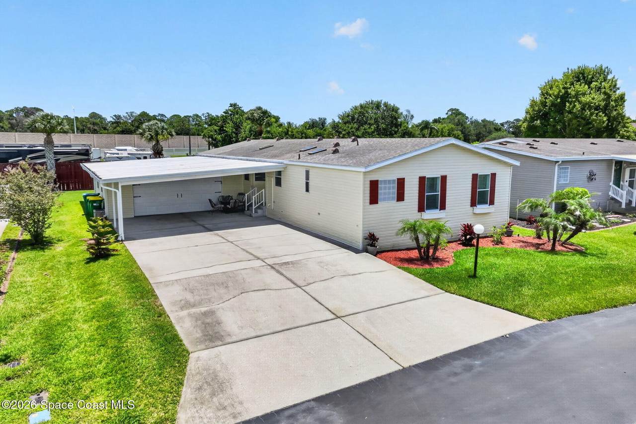 https://bt-photos.global.ssl.fastly.net/spacecoast/1280_boomver_1_1080222-2.jpg
