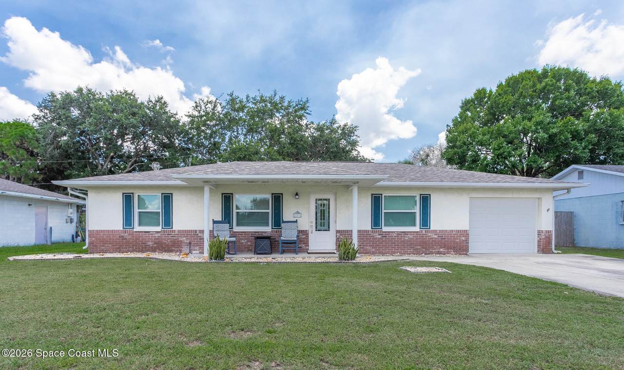 889 Levitt Parkway - Photo 1