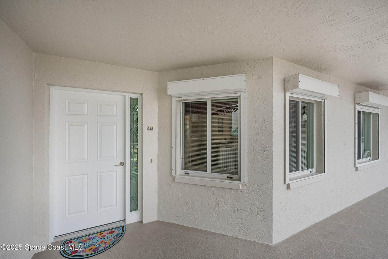 https://bt-photos.global.ssl.fastly.net/spacecoast/1280_boomver_1_1080339-2.jpg