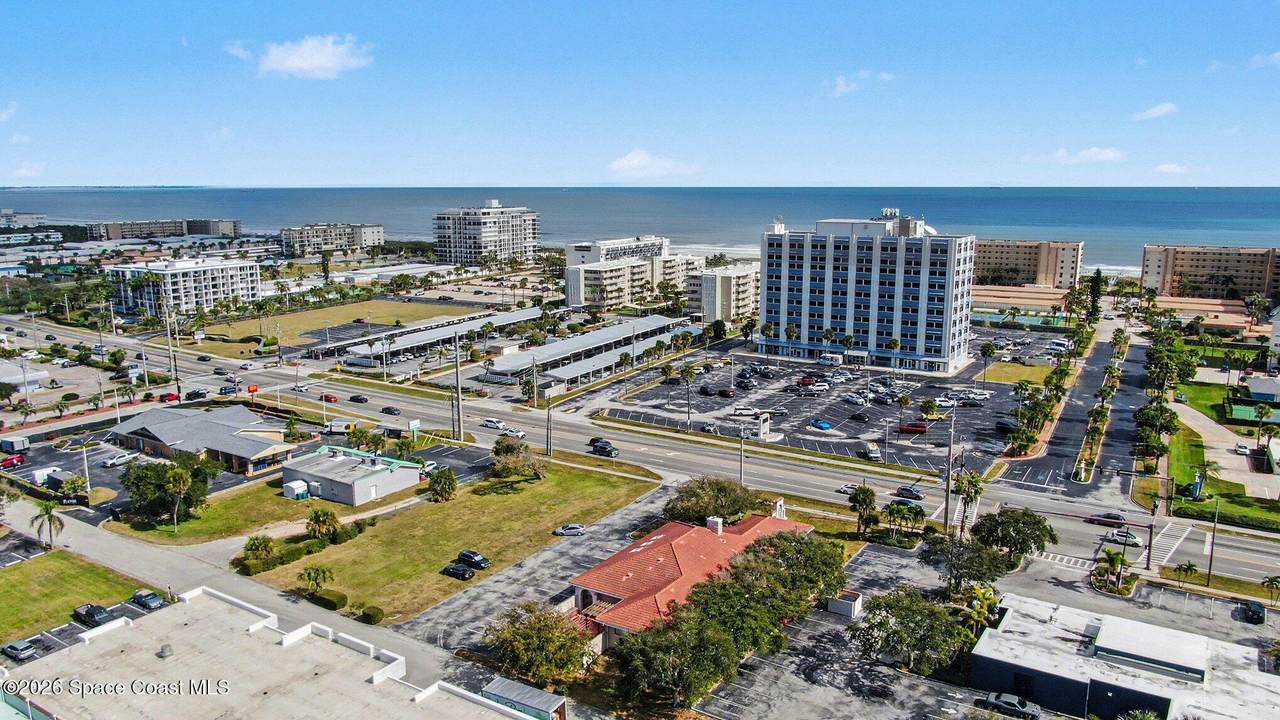 https://bt-photos.global.ssl.fastly.net/spacecoast/1280_boomver_1_1080474-2.jpg
