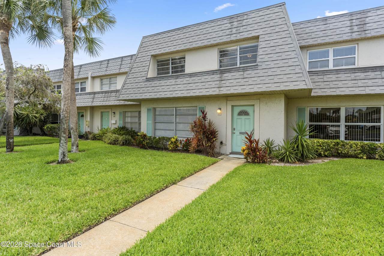442 Dove Lane - Photo 1
