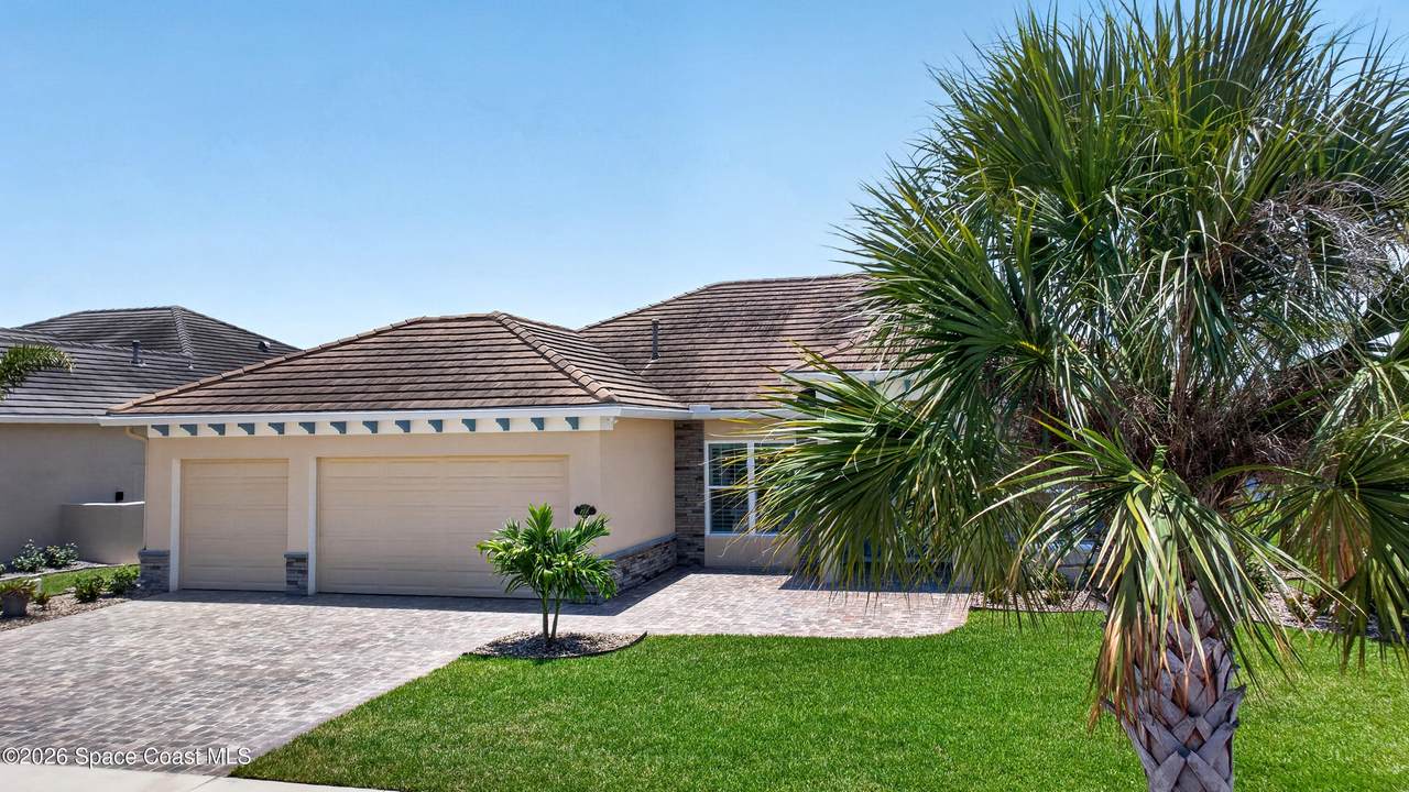 https://bt-photos.global.ssl.fastly.net/spacecoast/1280_boomver_1_1080616-2.jpg