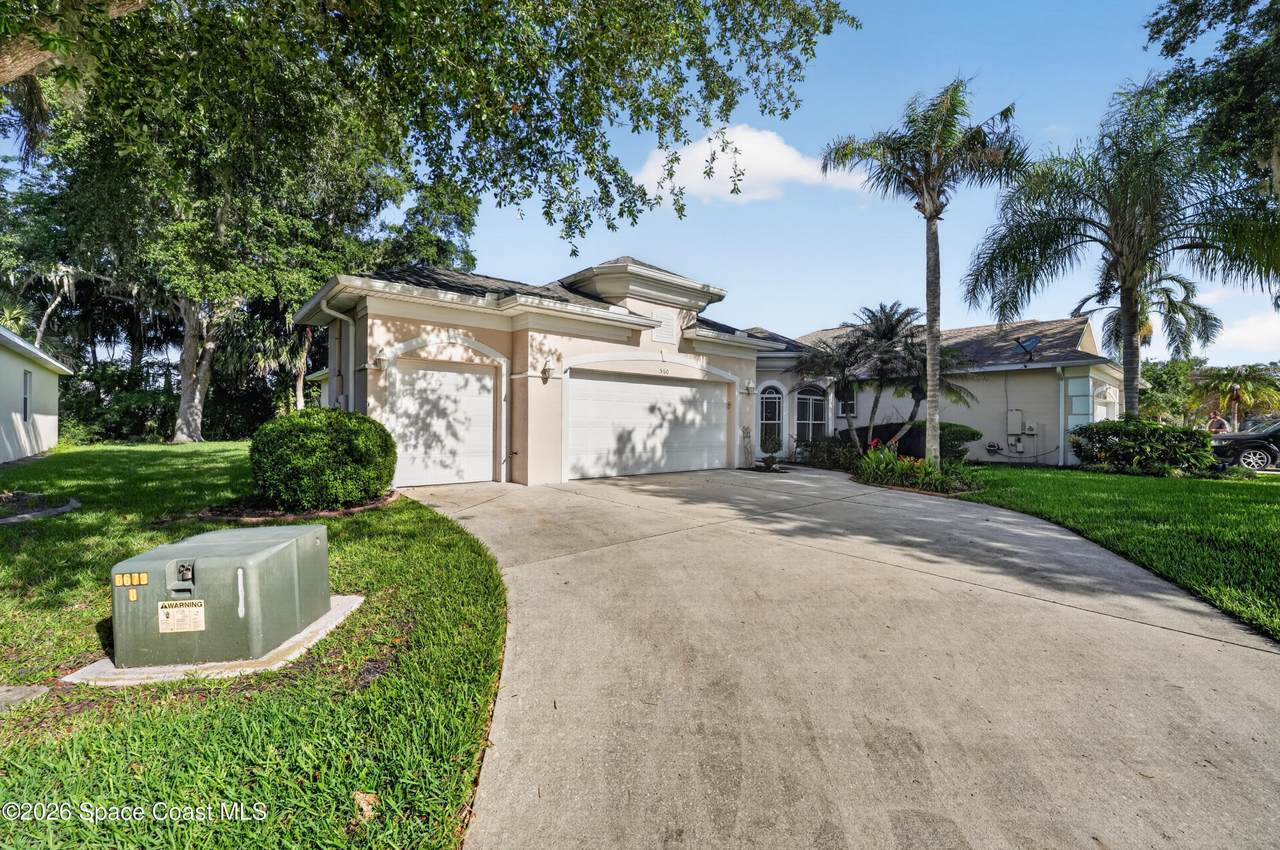 https://bt-photos.global.ssl.fastly.net/spacecoast/1280_boomver_1_1080704-2.jpg