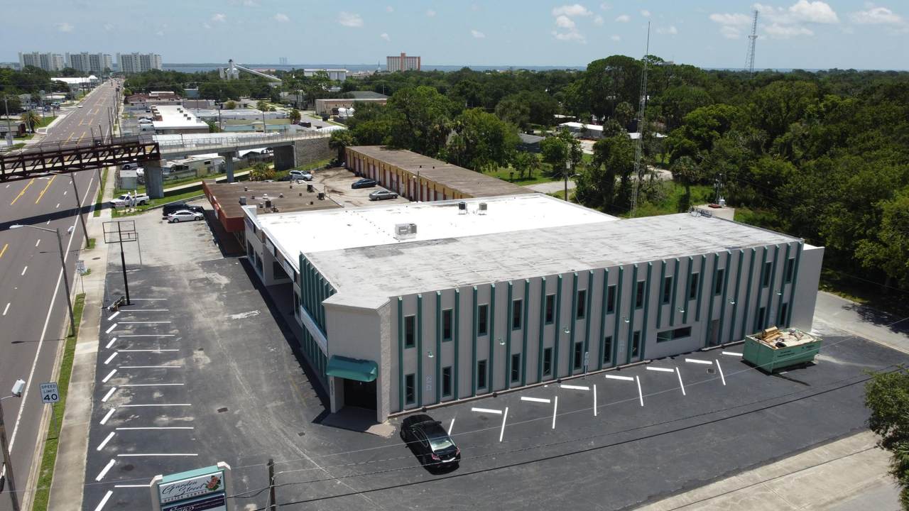 https://bt-photos.global.ssl.fastly.net/spacecoast/1280_boomver_1_1080858-2.jpg