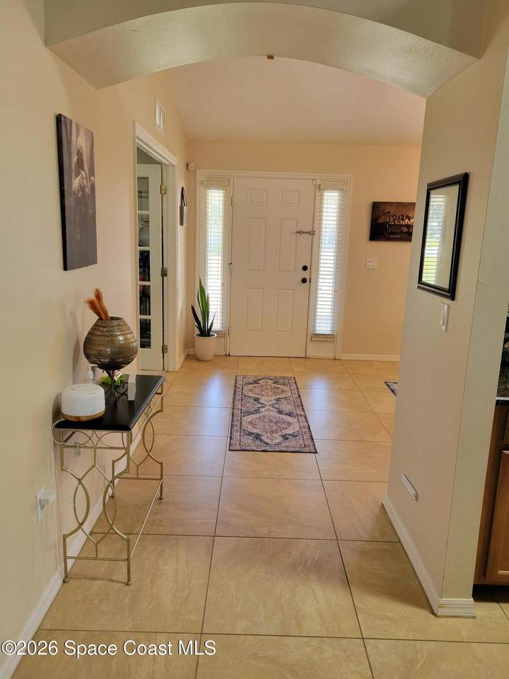 https://bt-photos.global.ssl.fastly.net/spacecoast/1280_boomver_1_1080863-2.jpg