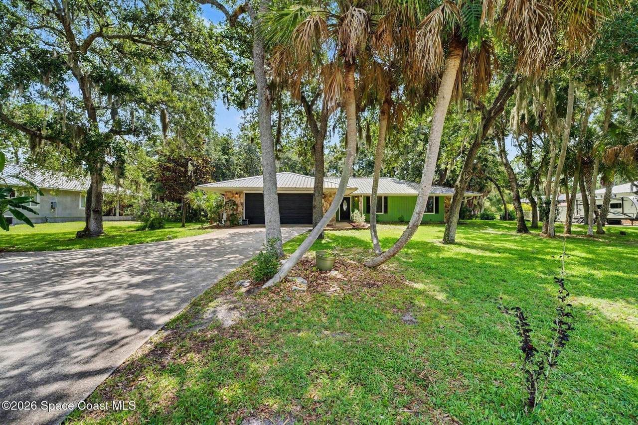 1808 Live Oak Drive - Photo 1